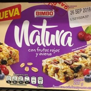 Natura con frutos rojos y avena