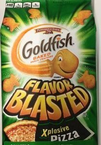 Flavor blasted xplosive pizza baked snack crackers