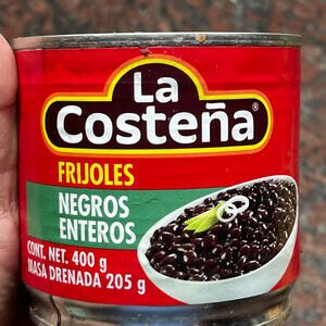 Frijoles Negros Enteros